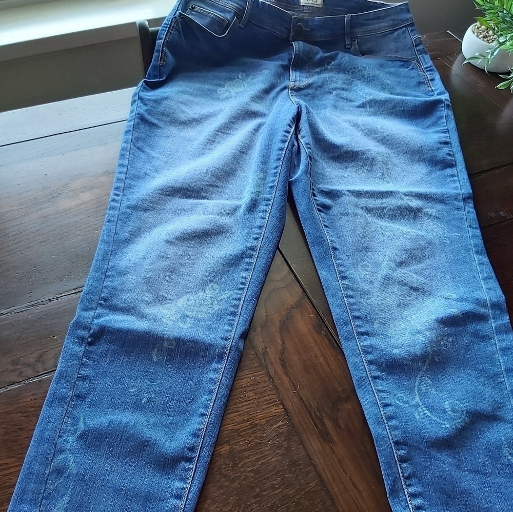 D/C  ladies Jeans
